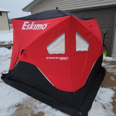 Sale Photo Thumbnail #247: Eskimo FatFish 9491 Ice Shanty