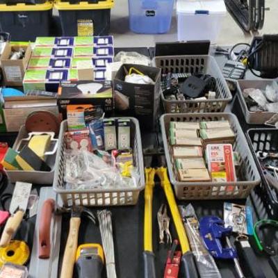 Sale Photo Thumbnail #261: Tools