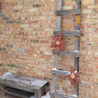 Sale Photo Thumbnail #162: Yard Decor