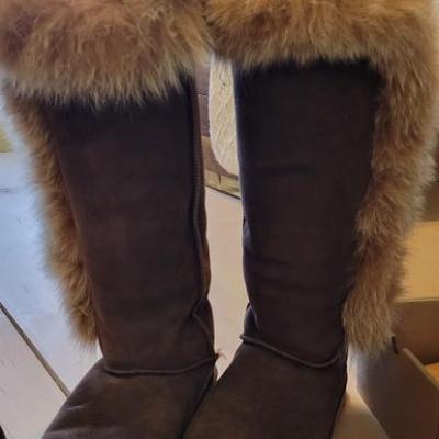 Sale Photo Thumbnail #70: LOVE Australia Boots