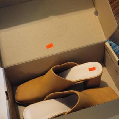 Sale Photo Thumbnail #72