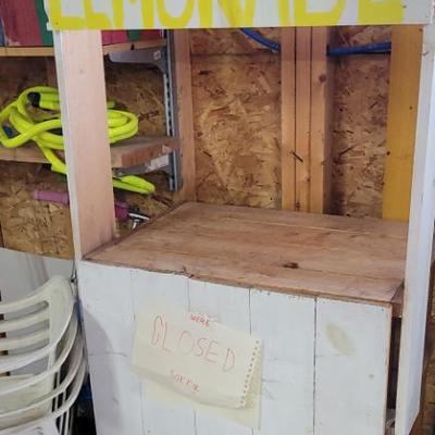 Sale Photo Thumbnail #224: Kids Lemonade Stand