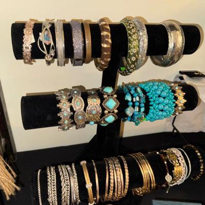 Sale Photo Thumbnail #185