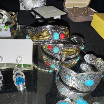 Sale Photo Thumbnail #193