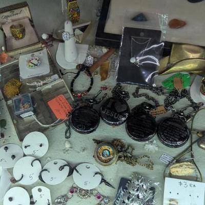 Sale Photo Thumbnail #177