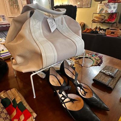 Sale Photo Thumbnail #471