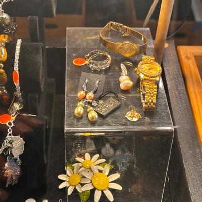 Sale Photo Thumbnail #35