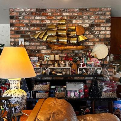 Sale Photo Thumbnail #322