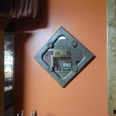 Sale Photo Thumbnail #574