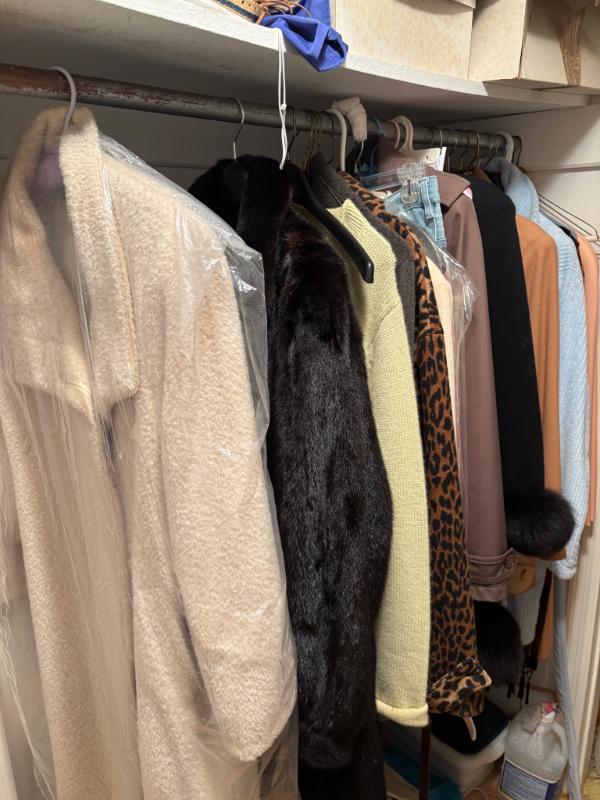 Sale Photo Thumbnail #9