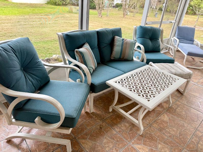 Sale Photo Thumbnail #3