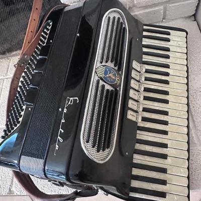 Sale Photo Thumbnail #49