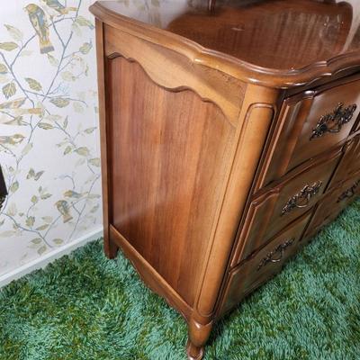 Sale Photo Thumbnail #902