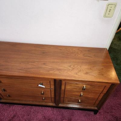 Sale Photo Thumbnail #921