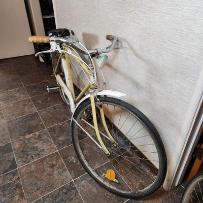 Sale Photo Thumbnail #933