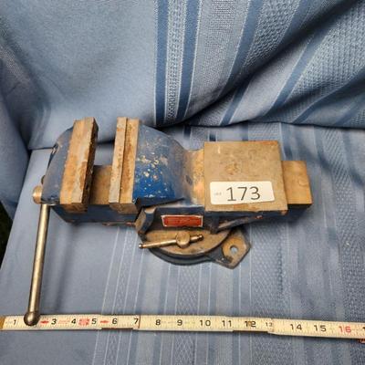 Sale Photo Thumbnail #478