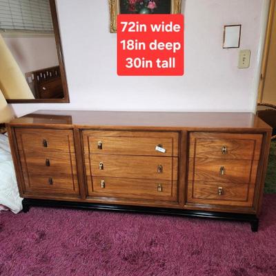 Sale Photo Thumbnail #916