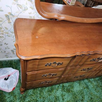 Sale Photo Thumbnail #899