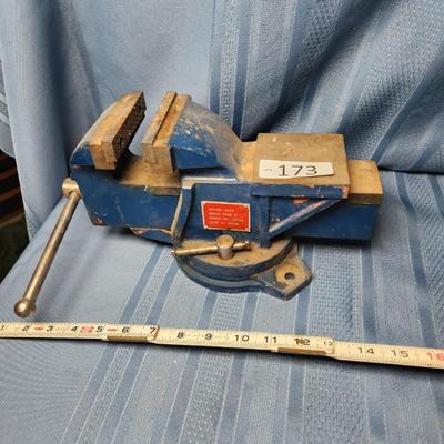 Sale Photo Thumbnail #477