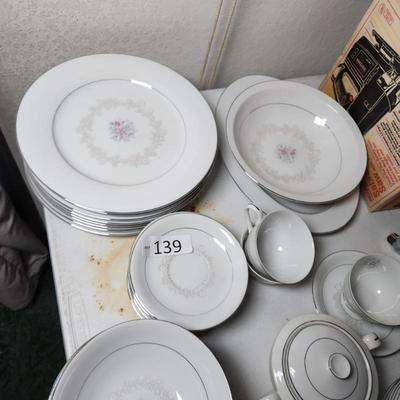 Sale Photo Thumbnail #411