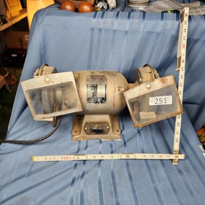 Sale Photo Thumbnail #625