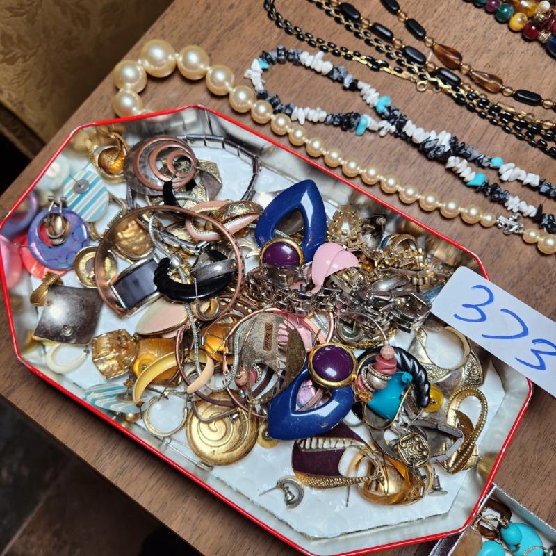 Sale Photo Thumbnail #959