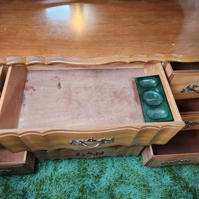 Sale Photo Thumbnail #904