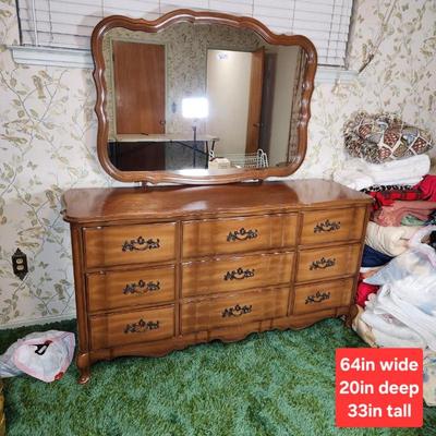 Sale Photo Thumbnail #898