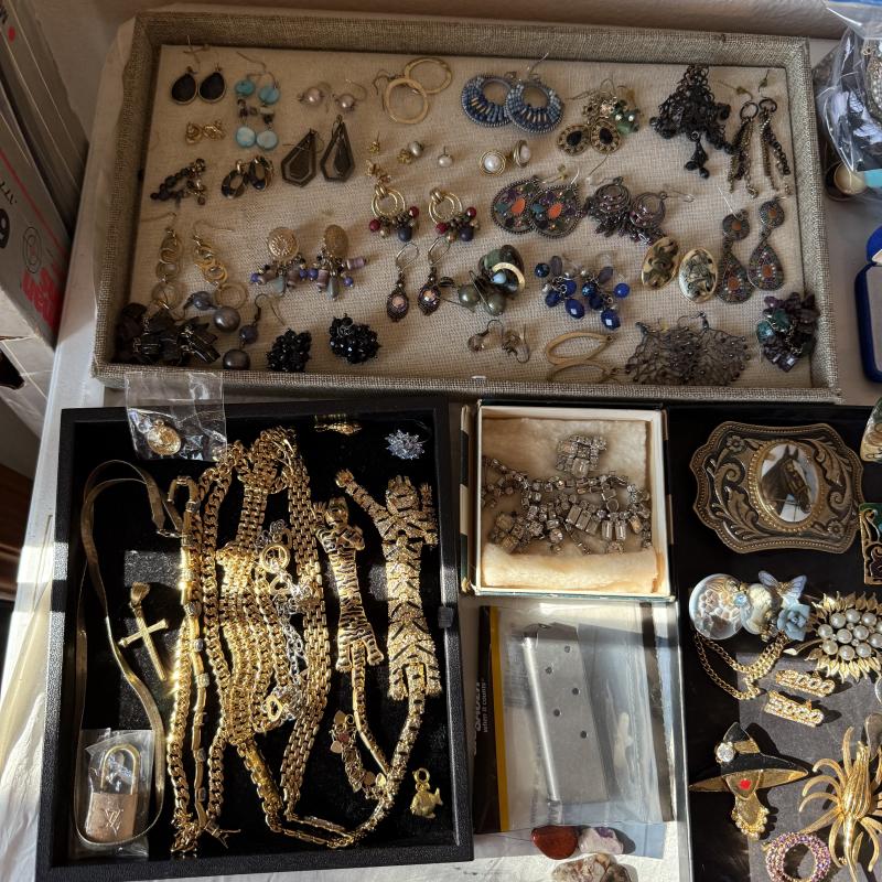 Sale Photo Thumbnail #6