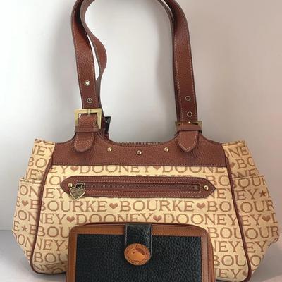 Dooney & Bourke Purse & Wallet