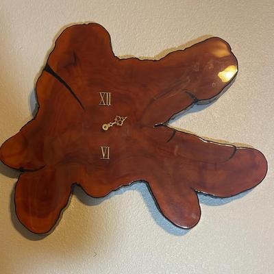 Wood clock