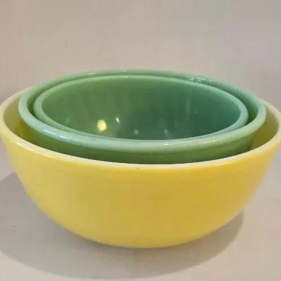 Vintage Mixing Bowls