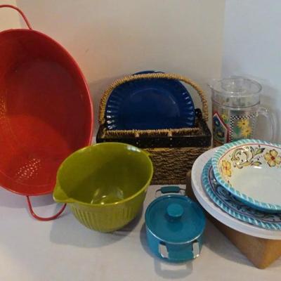 Colorful Casual Serve