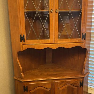 Corner Cabinet 