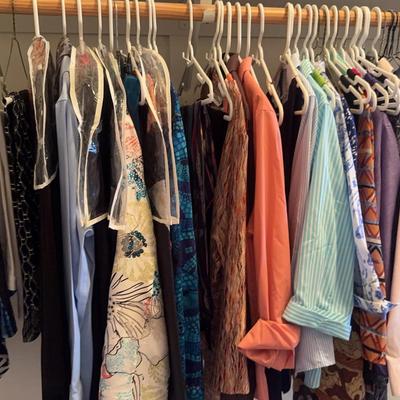 Mystery Lot of Almost ALL Chico’s and a Few Other High End Brand Clothing