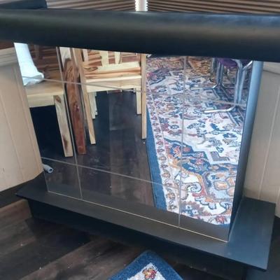 Portable Bar with Mirror Facade and Leather Edges