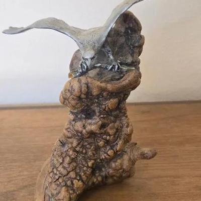 Pewter/Wooden Eagle Decorative Figurine 