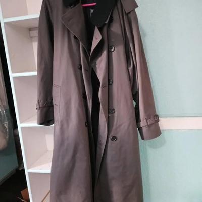 Women's Burberry's Dark Grey Trench Coat Size Med