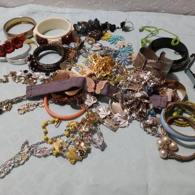 Mystery Lot of Vintage Costume Jewelry