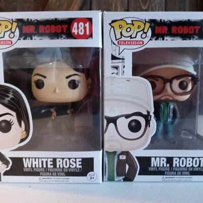 White Rose & Dr. Robot Collectibles