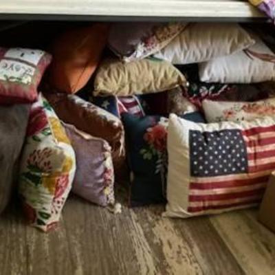 Sale Photo Thumbnail #79