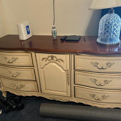 Sale Photo Thumbnail #102