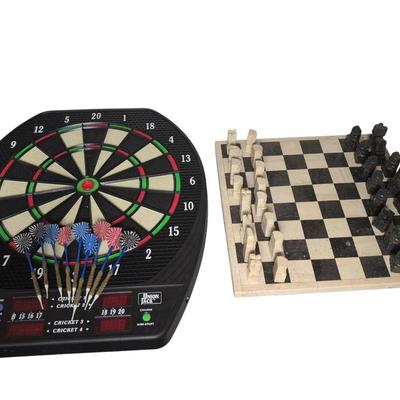 KR518 Stone Chess Set And Union Jack Darts Game