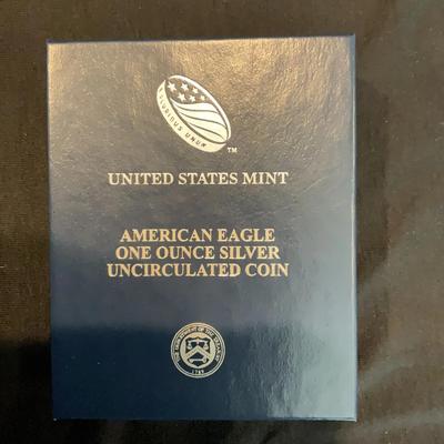 United States Mint – 2015, American Eagle 1 Ounce Silver Uncirculated Coin ￼