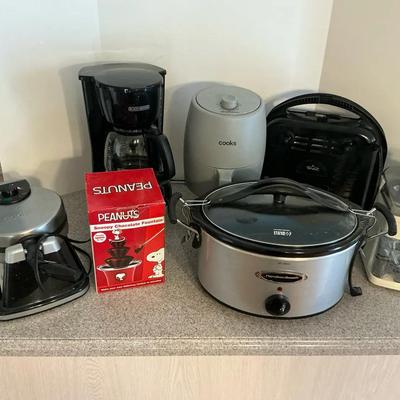 Seven Piece Appliance Lot
