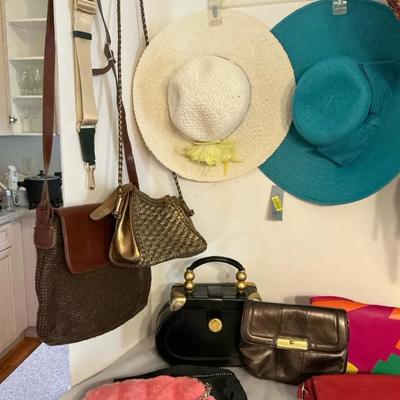 14 Piece Women’s Accessory Lot Hats, Handbags