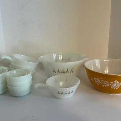 Vintage 13 Piece Pyrex And Anchor Hocking Fire-King Candle Glow milk glass