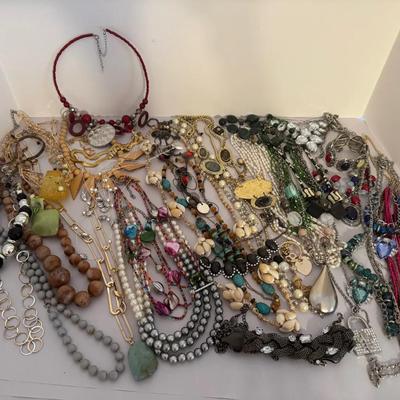 Large lot of mixed jewelry