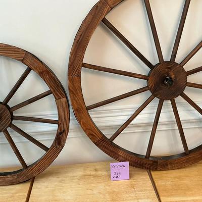 Set A Two Wagon Wheels Cool Decor