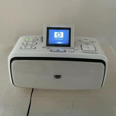 HP Photosmart A716 Compact Photo Printer (Q7100A) w/ Screen - Powers On